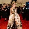 Sarah Jessica Parker u Giles haljini