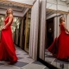 Predivna glumica Leona Paraminski prošetala je crvenim tepihom na Cannes Film Festivalu