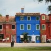 Burano je otok najpoznatiji po svojim šarenim kućama i izradi čipke