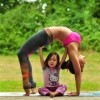 Pogledajte preslatke fotografije majke i kćeri u yoga pozama