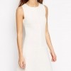 Vero Moda Petite Ultra Flippy Dress €28.17