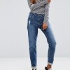 ASOS Kimmi Shrunken Boyfriend Jeans in Roxy Mid Wash £32.00