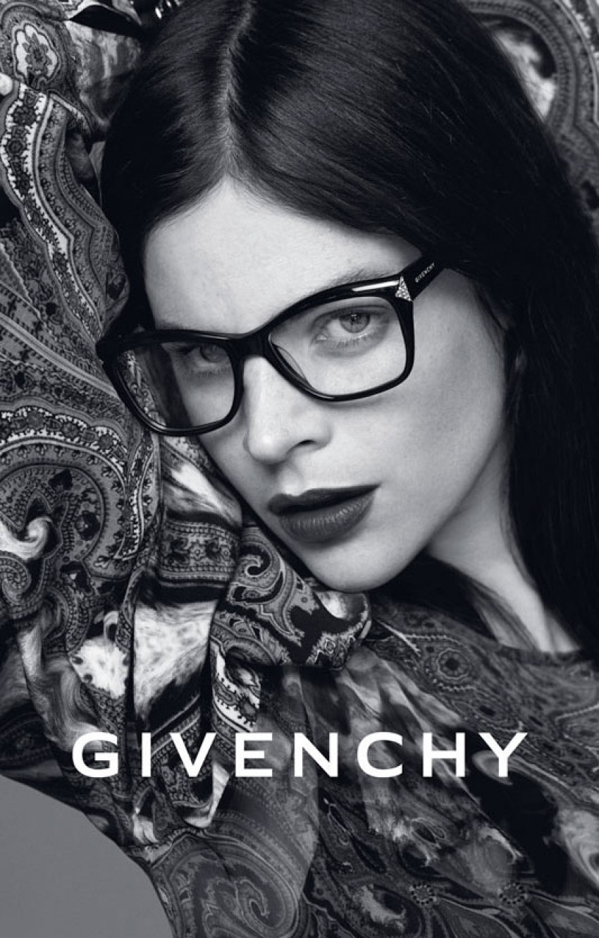 Julia Restoin Roitfeld za Givenchy