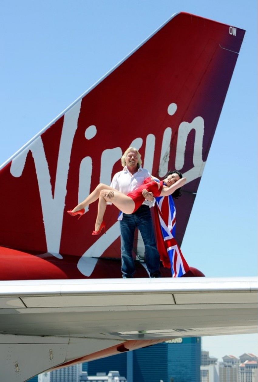 Richard Branson i Dita von Teese