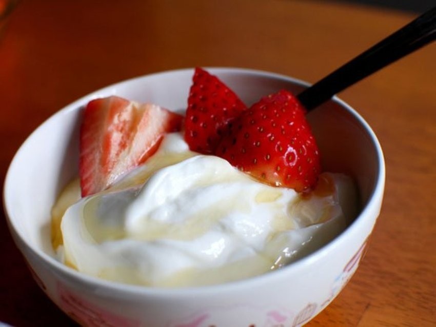 Sami napravite zdravu verziju voćnog jogurta