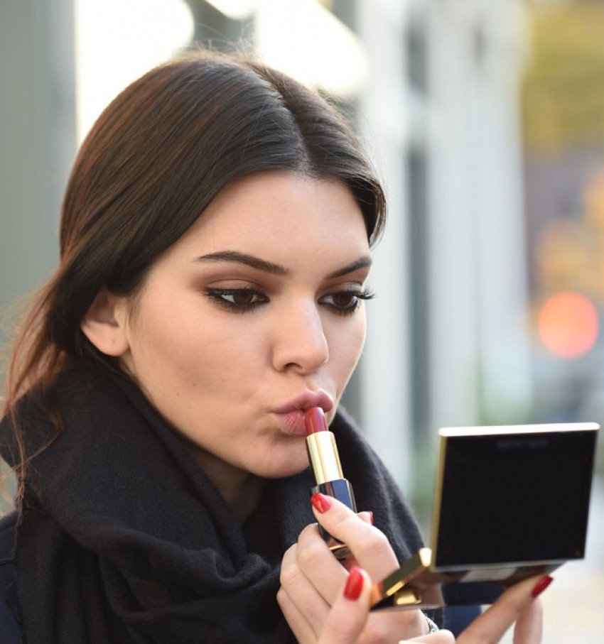 Saznajte najdraže beauty proizvode Kendall Jenner