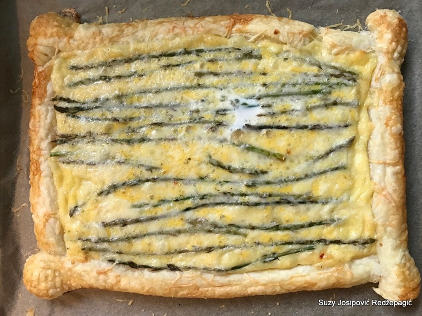 Proljetni tart sa šparogama