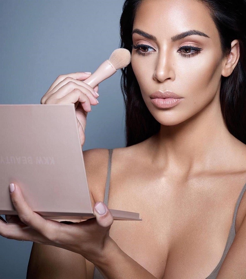 Kim Kardashian Kryolan