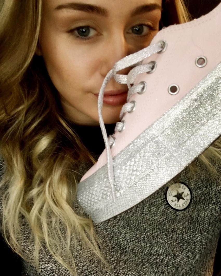 Svjetlucava suradnja Miley Cyrus i Converse