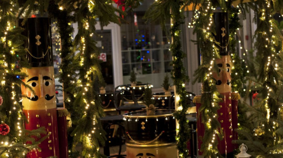 Božićna bajka u Finjaku by Denis Svirać