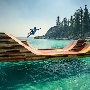 Skejtajte na vodi u Kaliforniji