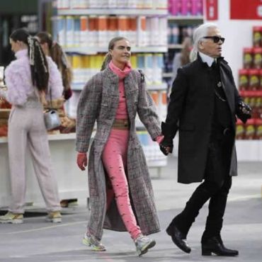 Chanelova revija u supermarketu