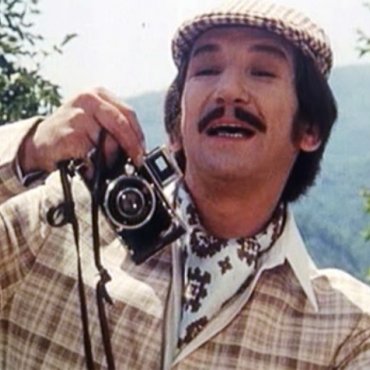 U osam gradova u jednoj će se večeri prikazati više od 250 filmova – počevši od 14 digitalno restauriranih hrvatskih filmskih klasika, najgledanijeg domaćeg filma u povijesti, “ljubavne komedija s pjevanjem” Tko pjeva zlo ne misli, prvog hrvatskog cj