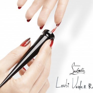 Pobojajte nokte u maniri Louboutin štikli uz njihov novi lak