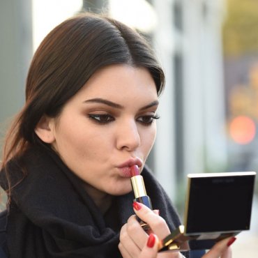 Saznajte najdraže beauty proizvode Kendall Jenner