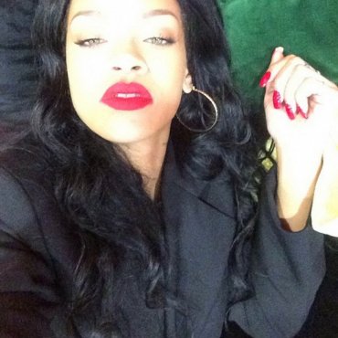 Instagram.com/badgalriri