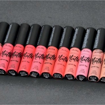 Aura Absolute Matte Lip Cream