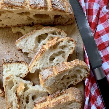 Kruh koji se ne mijesi, Suzy Josipović, Mama zna