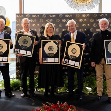 Prva nagrada Nova ploča