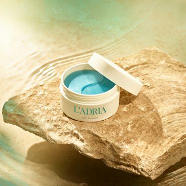 L&#039;adria eye patches