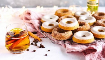 Baked apple cider donuts