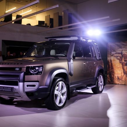 Predstavljen novi Land Rover Defender – najčvršći Land Rover