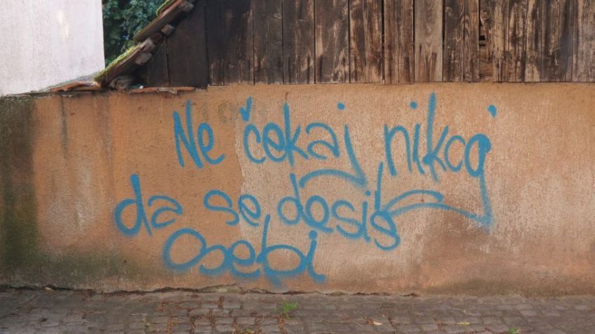 Split grafiti ljubavni Coatings, Sealants