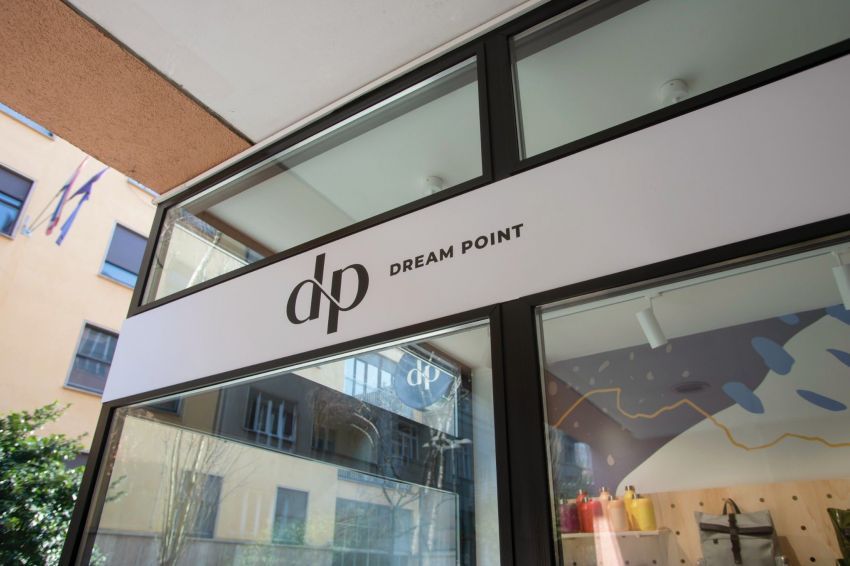Dream point concept store